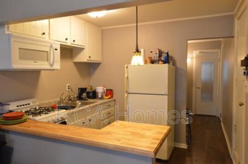 Indianapolis Condo: 906 Laurel St, Unit 2