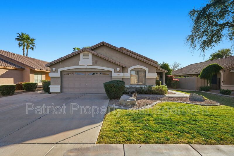 Gilbert House: 1281 N McKenna Ln