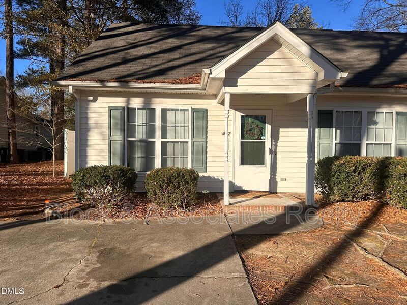 Wendell House: 422 Wall St