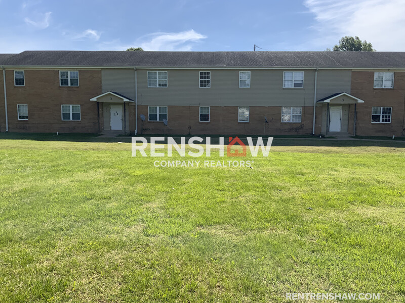 Dyersburg House: 1401 Meeks St