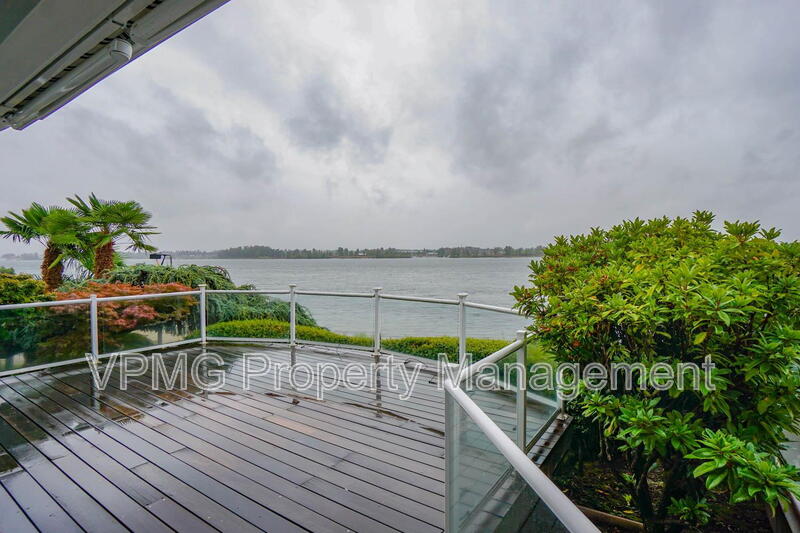 Vancouver Condo: 1445 Southeast Columbia Way