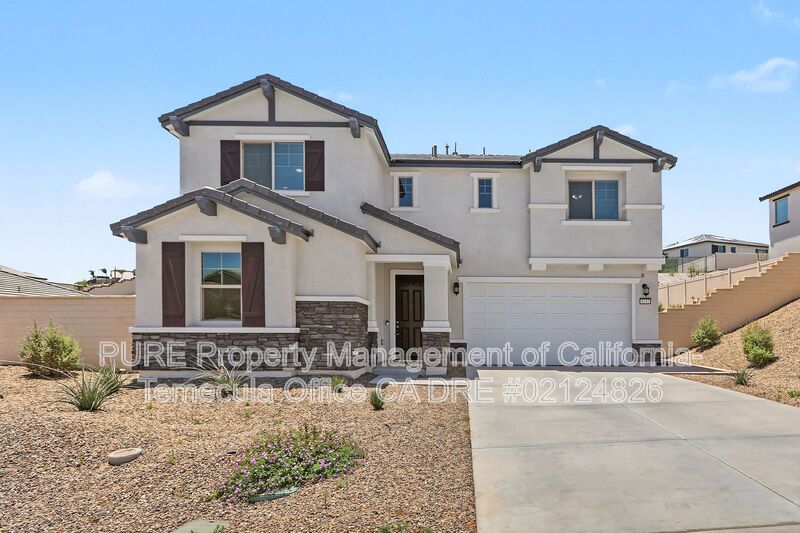 Lake Elsinore House: 4237 Ladrillo St