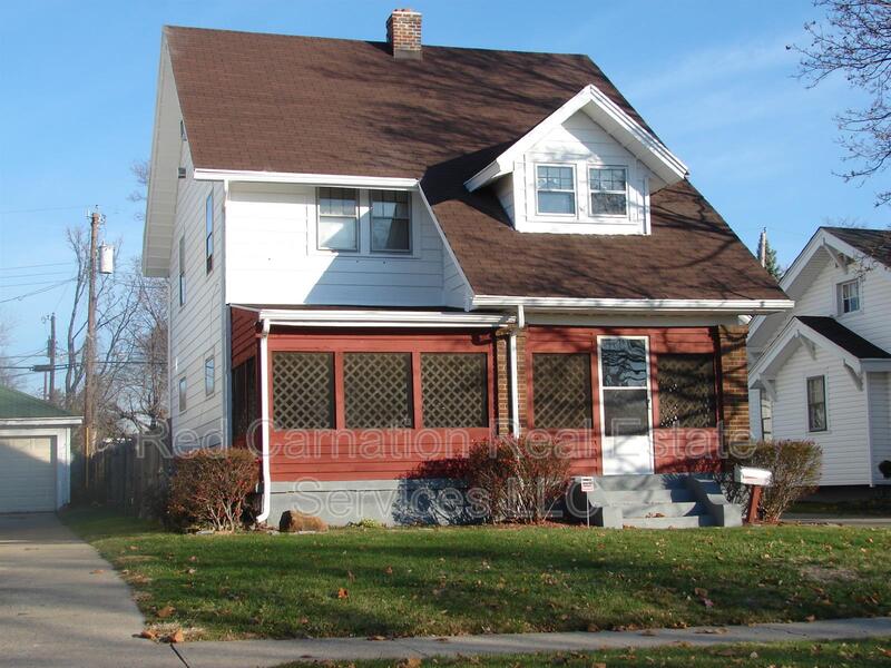 Dayton House: 1009 West Hillcrest Avenue