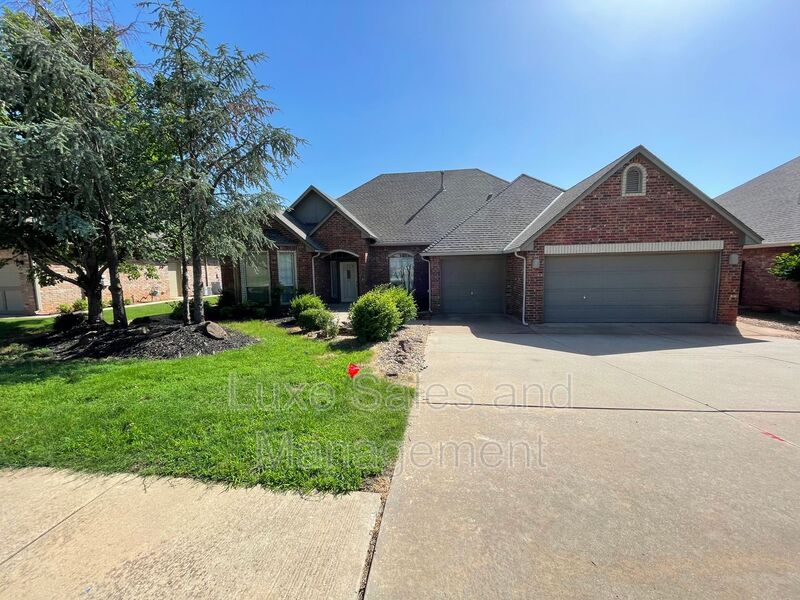 Edmond House: 2425 Flint Ridge Road