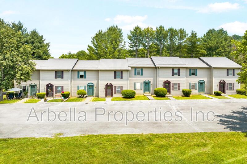 Bristol Condo: 2637 Highway 11 W