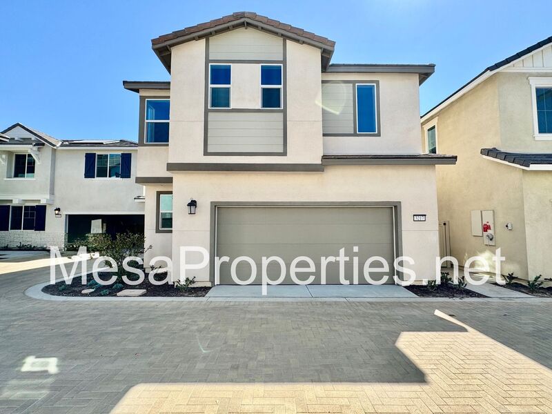 Ontario House: 3217 Silo Paseo