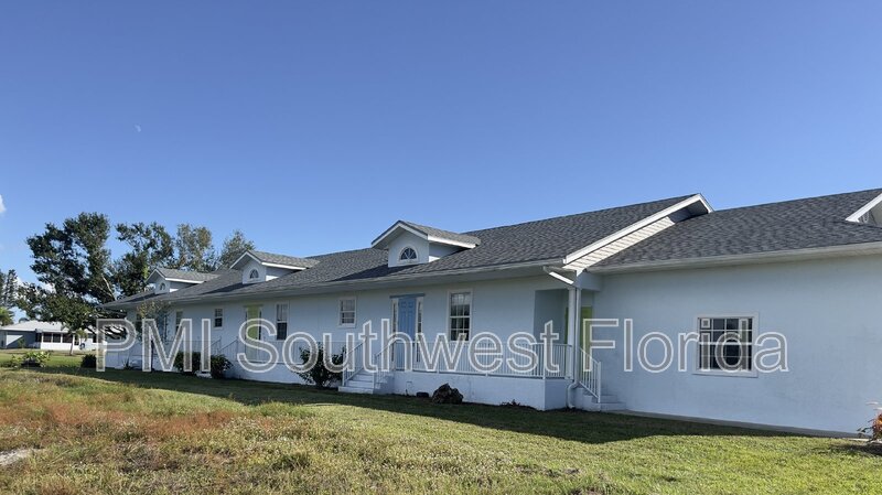 Rotonda W House: 226 Boundary Blvd