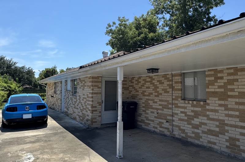 Chalmette Condo: 208 West Genie Street