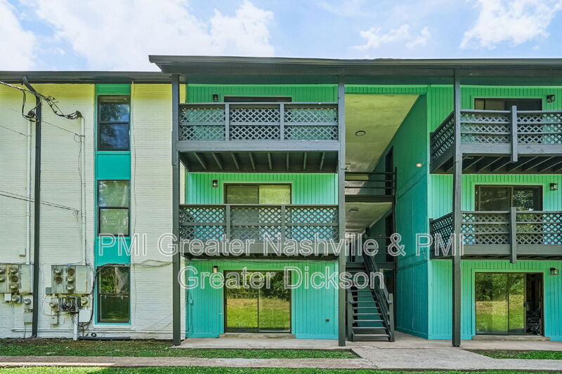 Dickson Condo: 405 Spring Street