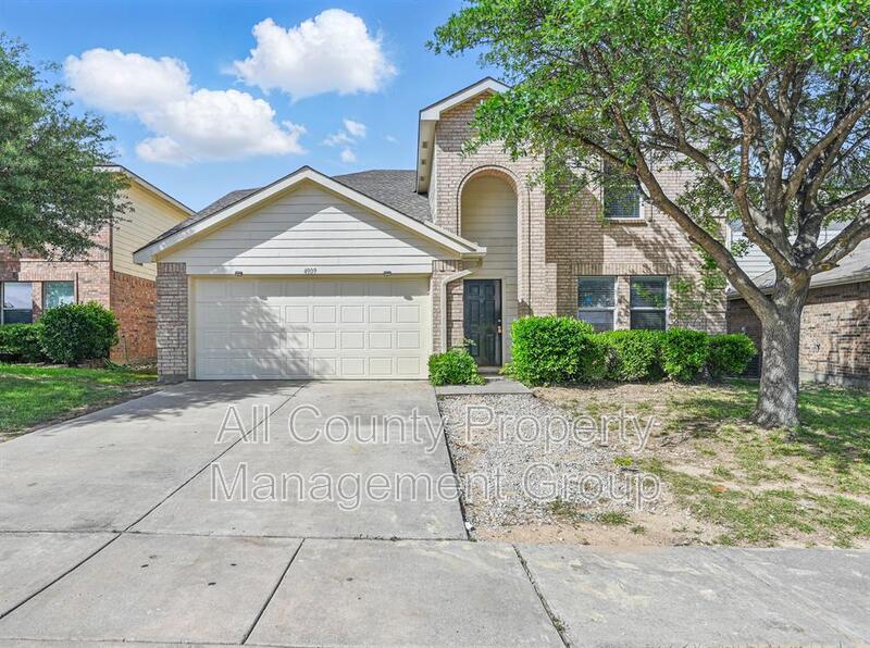 Fort Worth House: 4909 Wildcreek Way