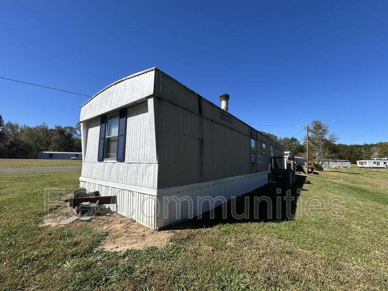 Blacksburg House: 109 Ray Cir
