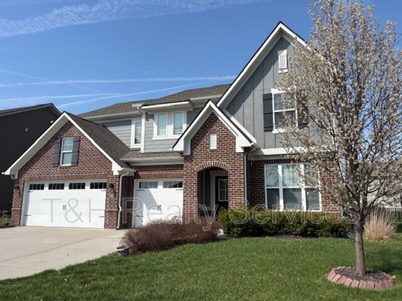 Bargersville House: 3728 Drummore Place