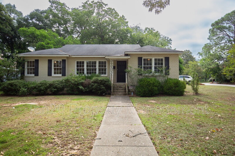 Columbus House: 1706 Wells Drive