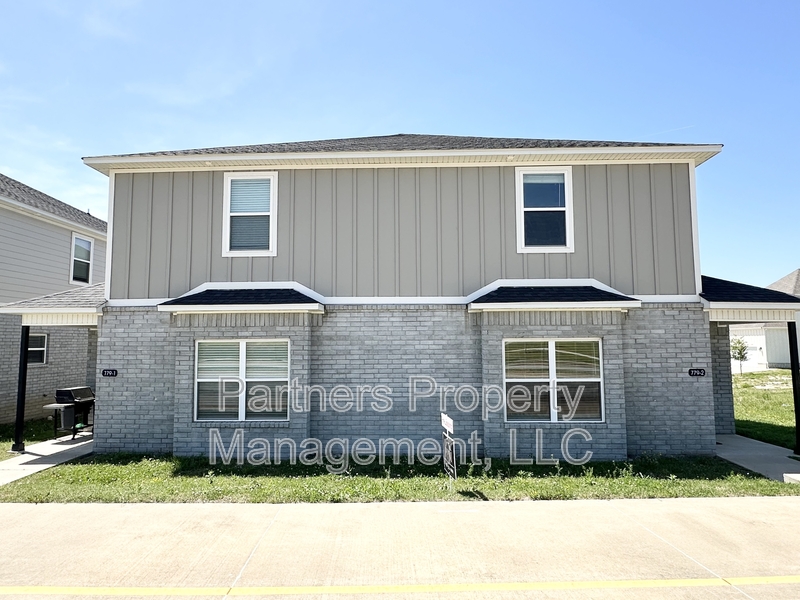 Fayetteville Condo: 779 South Rupple Road - 1