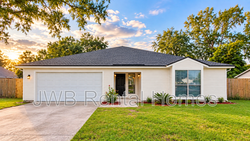 Jacksonville House: 8371 Cross Timbers Dr E