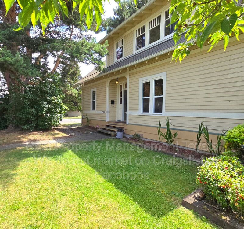 Bellingham Condo: 1405 Halleck St