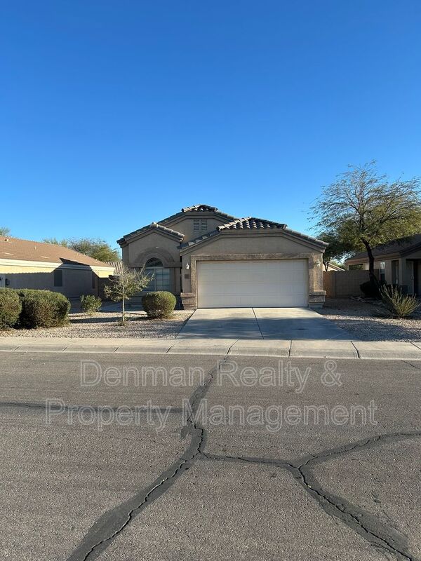 Casa Grande House: 1872 E. St. David Court