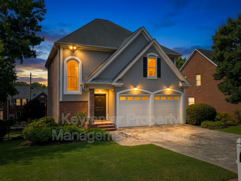 Marietta House: 109 Olde Marietta Court NW