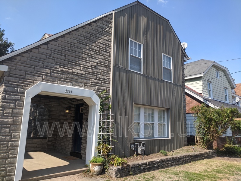 Pittsburgh House: 2714 Pioneer Ave