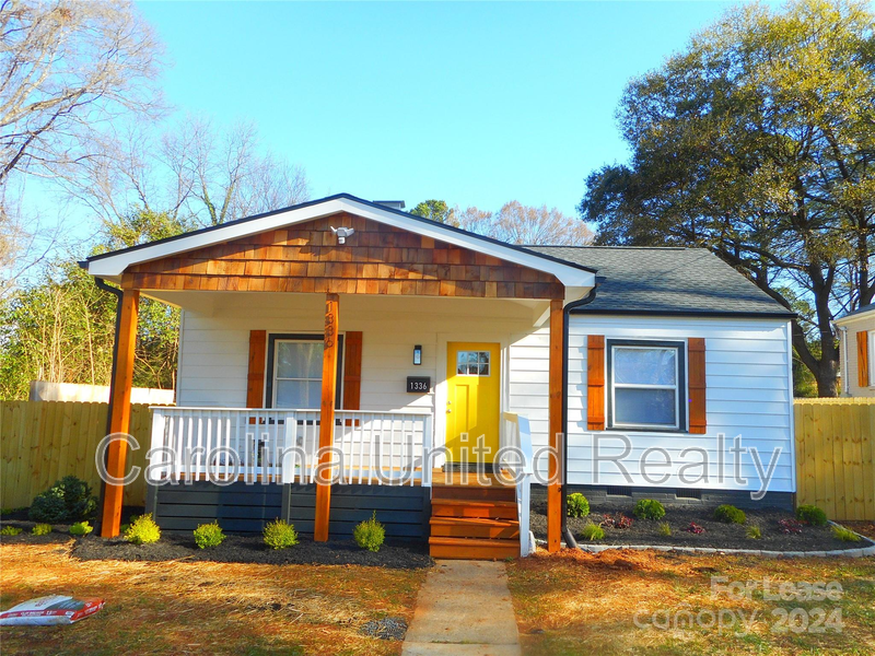 Charlotte House: 1336 Bethel Rd