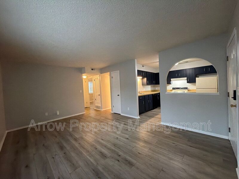 Lincoln Condo: 729 H Street