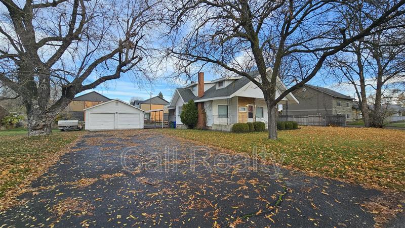 Spokane Valley House: 12019 E Valleyway