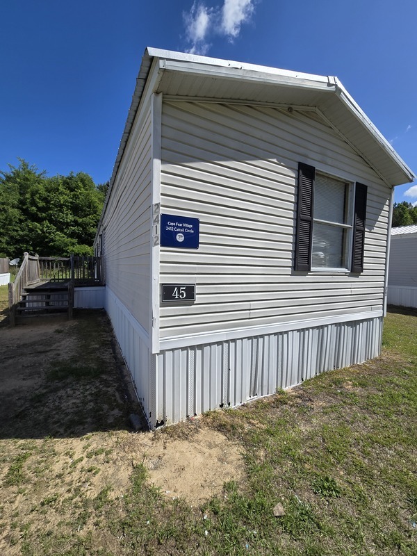 Fayetteville House: 2412 Cattail Cir