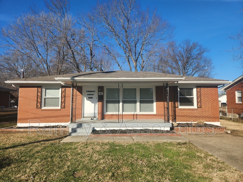 Louisville House: 4507 Dover Road