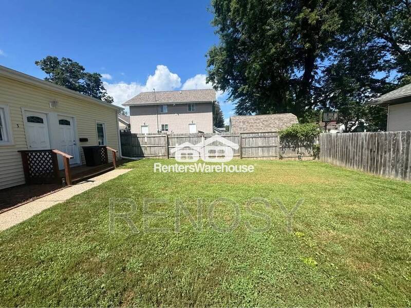 Newton House: 510 N 6th Ave E