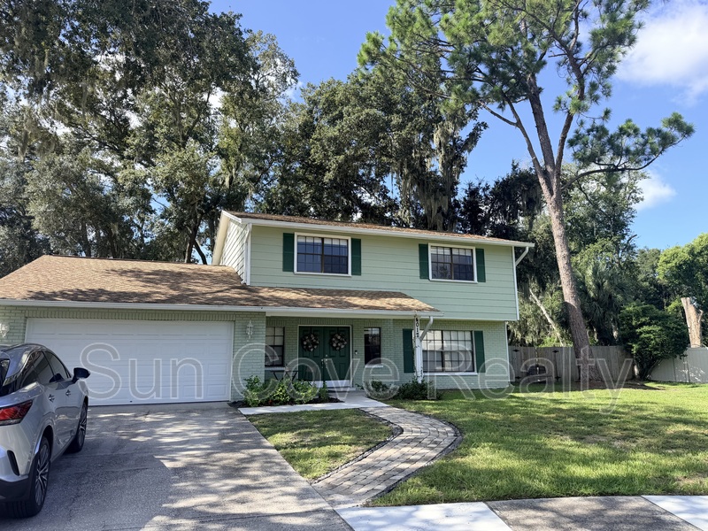 Brandon House: 4017 Paddlewheel Dr