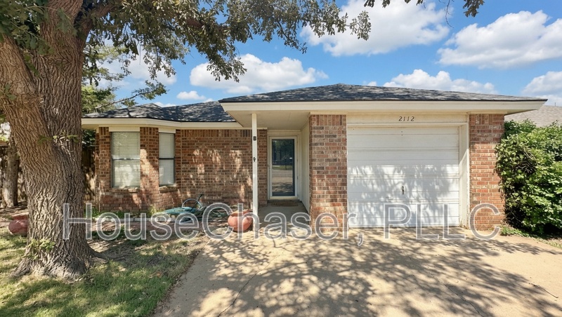 Lubbock House: 2112 91st Street