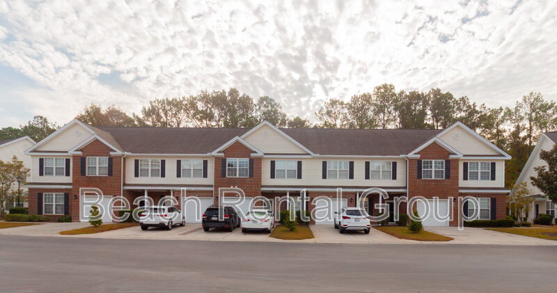 Myrtle Beach Townhome: 211 Connemara Drive