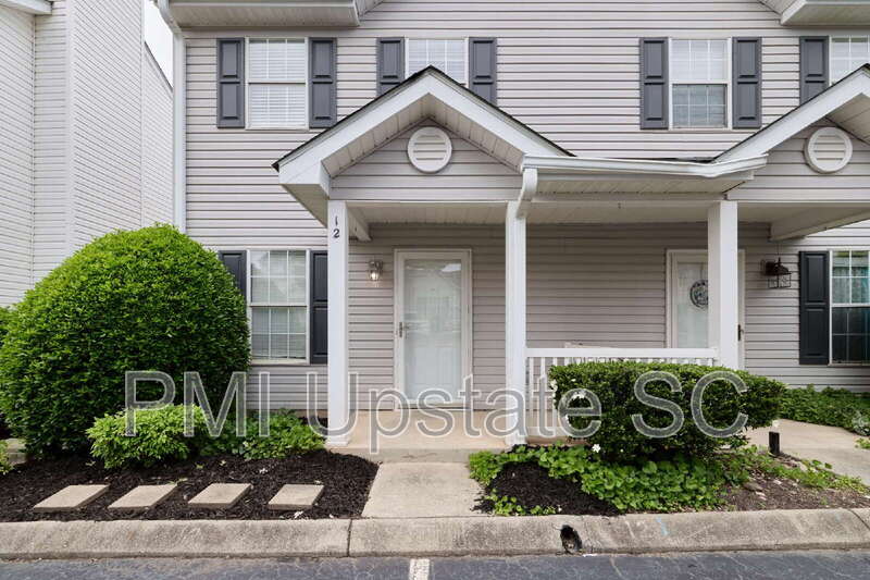 Greer Condo: 12 Hayfield Ln