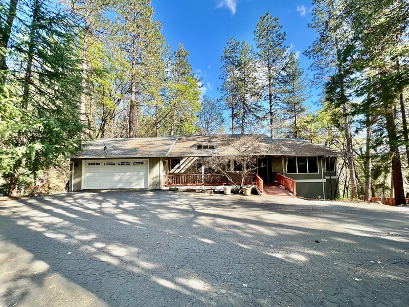 Grass Valley House: 15593 Carrie Drive