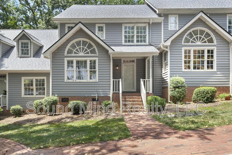 Cary House: 112 Lomond Lane