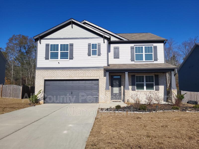 Douglasville House: 6906 Oak Valley Drive