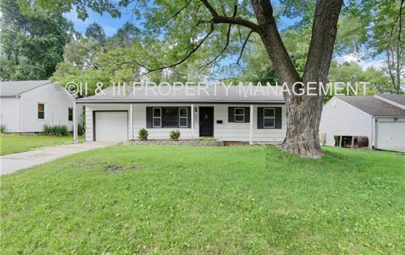 Overland Park House: 6406 West 72nd Terrace