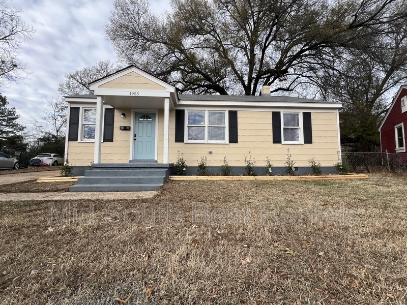 Memphis House: 1955 Martin Cir