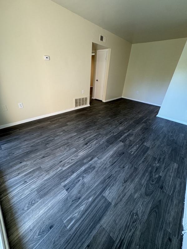 Richmond Condo: 1700 Carlisle ave