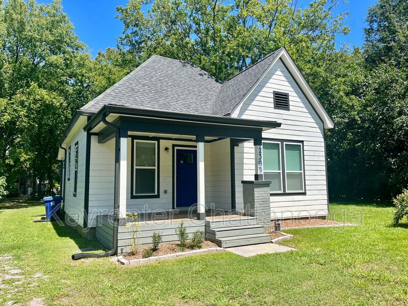 Request a Viewing for 2303 Kirby Ave Tenant Turner