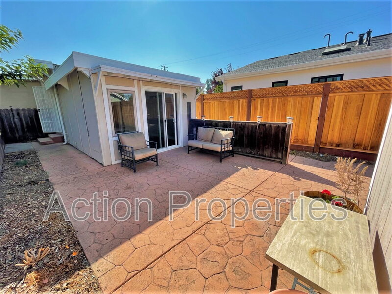 Mountain View Condo: 1082 Washington Street