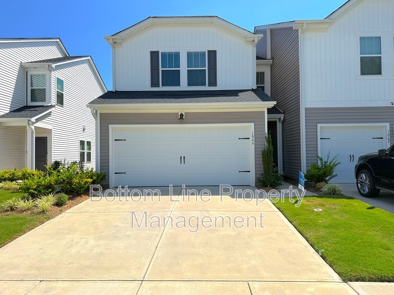 Charlotte Townhome: 1066 Plumcrest Dr