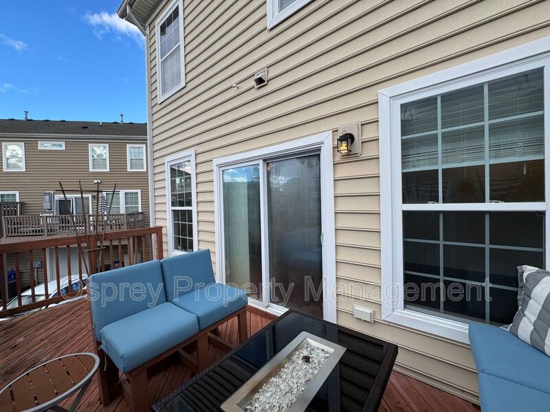 Modern Corner-End Townhome in the Heart of VB "ASK ABOUT OUR ZERO DEPOSIT" - Photo 23
