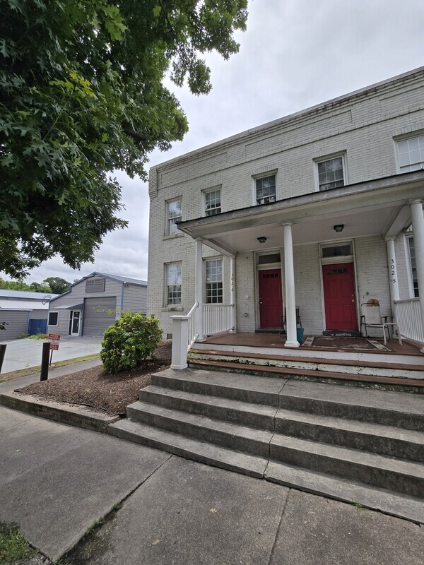 Petersburg Townhome: 302 E Wythe St