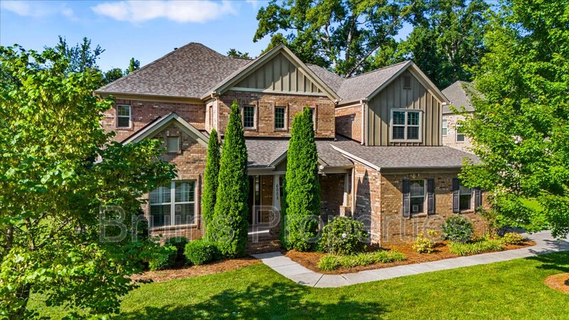 Greensboro House: 6005 New Bailey Trail