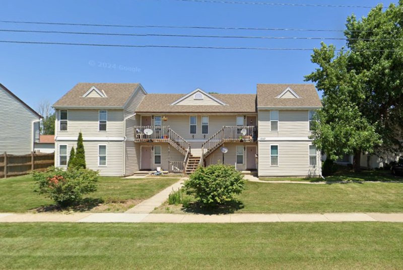 Neenah Condo: 1057 West Cecil Street - 4