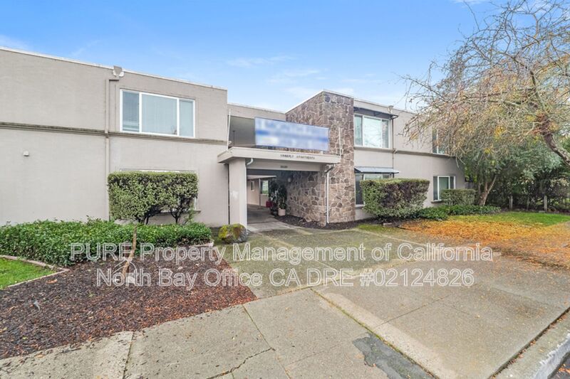 Santa Rosa House: 2120 Sonoma Ave