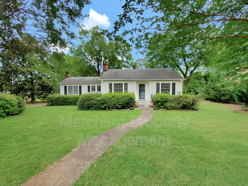 Greenville House: 11 Carolina Avenue