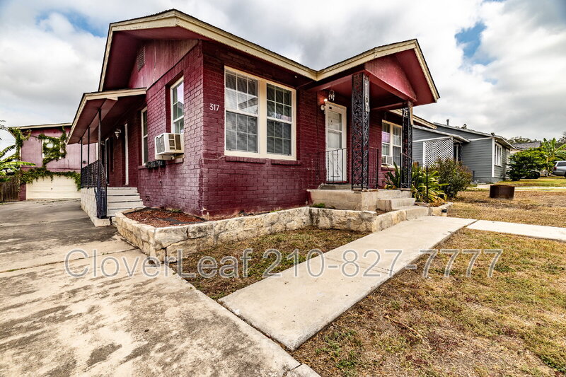 San Antonio House: 317 Kashmuir Pl