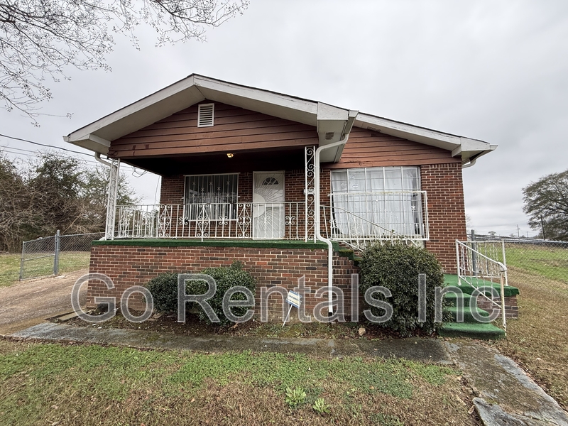 Birmingham House: 1213 Lafayette St